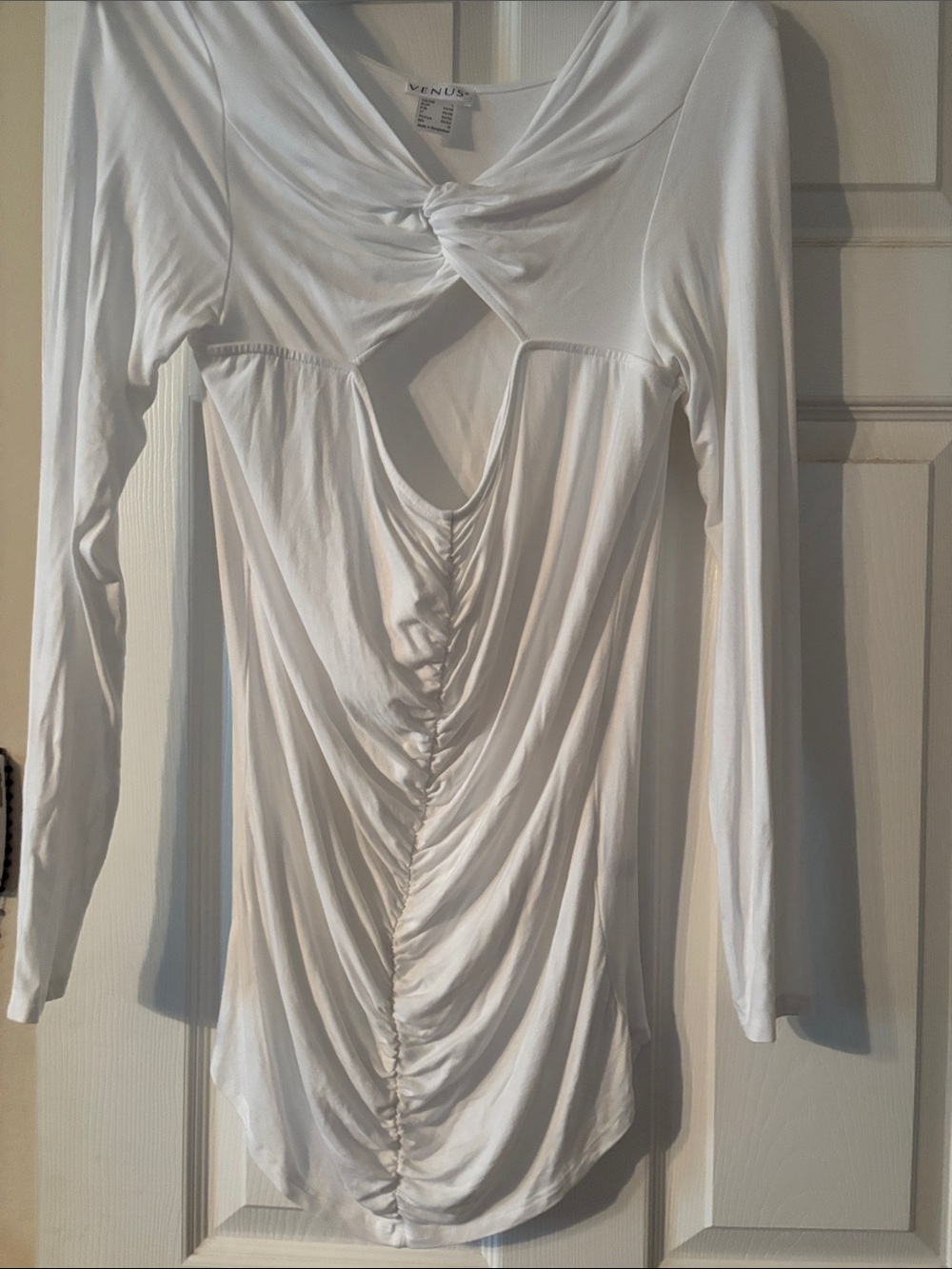 VENUS White Long-Sleeve Ruched Keyhole Front Dress
